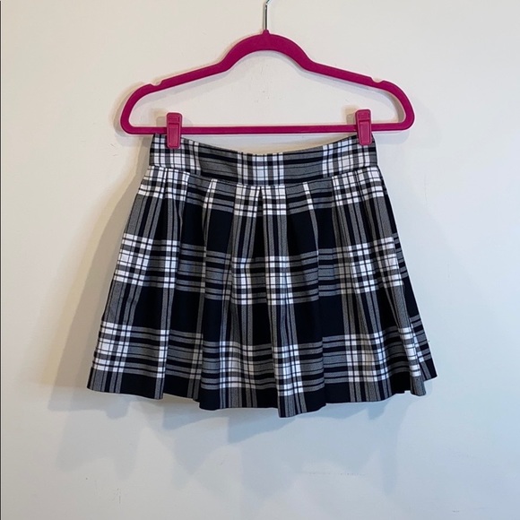 Alice + Olivia “Fizer” plaid pleated skirt 4 - Picture 4 of 6